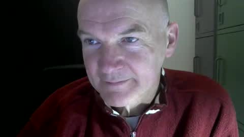 Robbie online show from February 14, 6:27 am