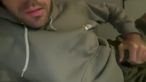 kareemuj9 online show from October 26, 9:14 pm