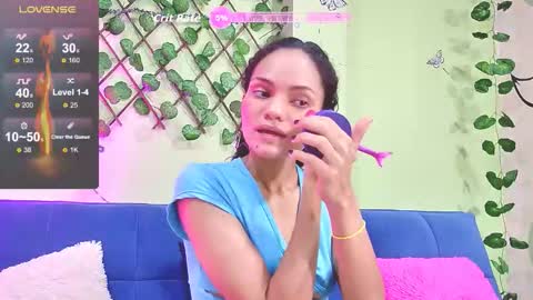 Karen  online show from November 17, 1:46 pm