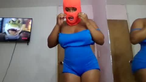 karencordoba1 online show from October 8, 4:51 am