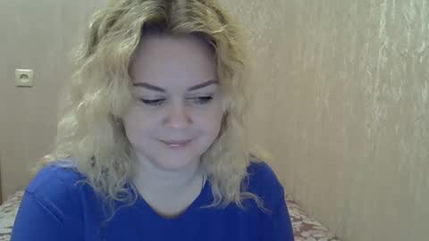 karennelsonx online show from March 1, 4:22 pm