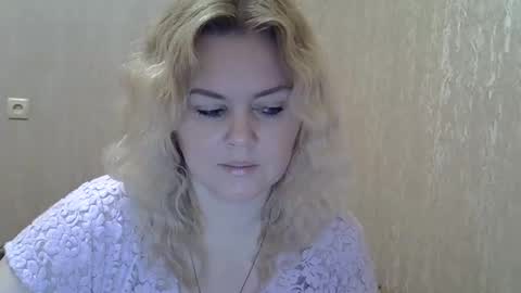 karennelsonx online show from February 13, 6:05 pm