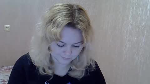 karennelsonx online show from February 21, 5:09 pm