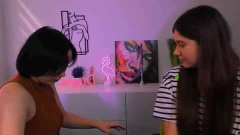 kari_pirs online show from September 18, 9:02 am