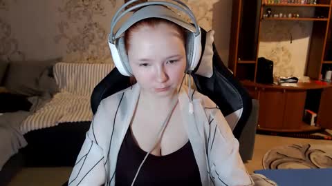 Lisa Backler online show from October 17, 4:11 pm