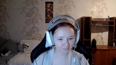 Lisa Backler online show from September 14, 4:30 pm