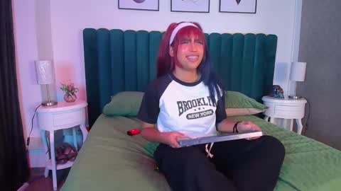 Snapshot of karin_ks chatting on February 7, 8:01 am Karina online show from February 7, 8:01 am