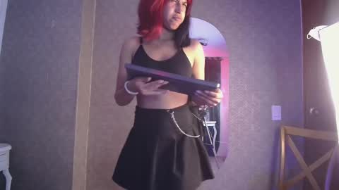 Snapshot of karin_ks chatting on February 26, 9:22 am Karina online show from February 26, 9:22 am