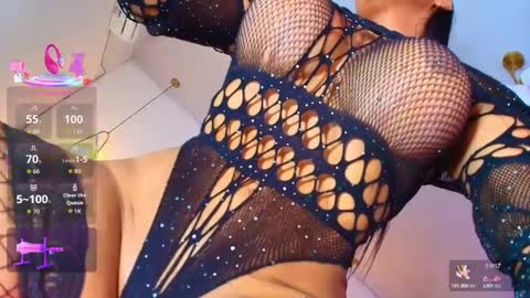 karina4squirt online show from October 14, 4:32 pm