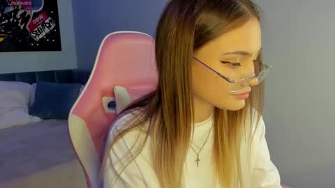 karina_broks online show from October 14, 9:01 am