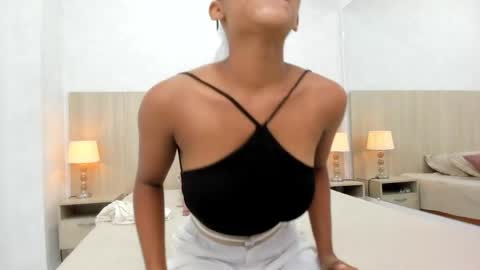 Karina Calderon online show from April 7, 11:23 am