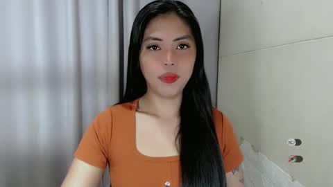 I AM BELLE online show from February 17, 6:39 pm