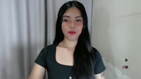I AM BELLE online show from February 1, 5:05 pm