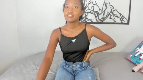 karina_lopez7 online show from September 29, 6:18 pm