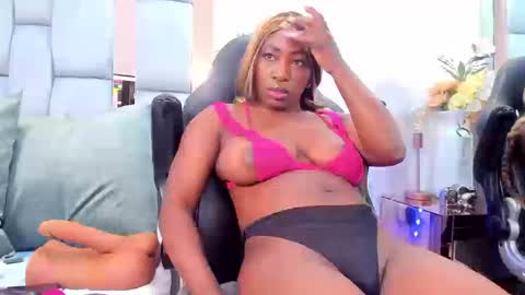 Snapshot of karina_mason chatting on September 16, 12:18 pm Karina online show from September 16, 12:18 pm