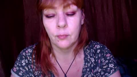 Snapshot of karina_ren chatting on December 26, 4:21 am Karina online show from December 26, 4:21 am