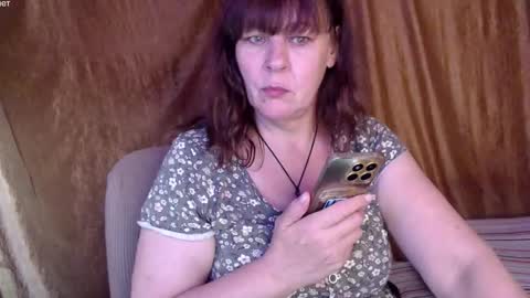Snapshot of karina_ren chatting on October 15, 7:10 am Karina online show from October 15, 7:10 am