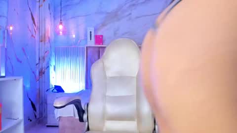 Karina online show from October 18, 8:13 pm