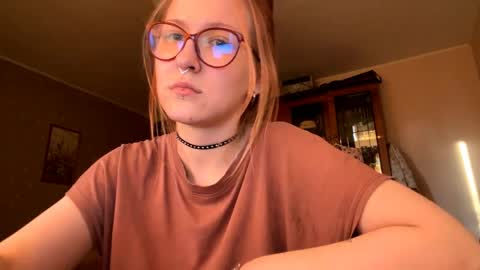 Karina online show from April 1, 1:41 pm