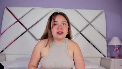 karinasanchezz online show from September 29, 12:04 pm