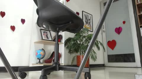 Snapshot of karinbellee chatting on February 27, 11:17 am Karin online show from February 27, 11:17 am