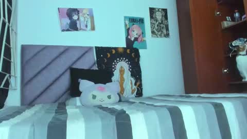 KARINNA  RAVEN online show from February 22, 12:36 am