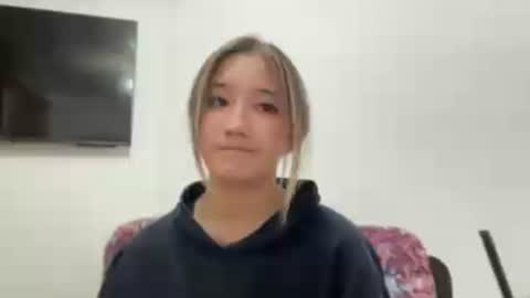karissagius online show from July 6, 3:03 pm
