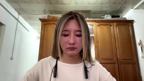 karissagius online show from June 23, 9:17 am