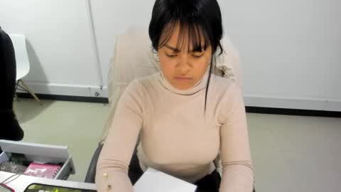 karla_cg online show from October 22, 5:14 pm