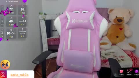 Snapshot of karla_cutee1 chatting on March 6, 1:48 am karla online show from March 6, 1:48 am