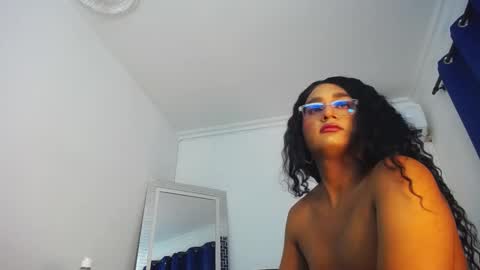 Snapshot of karla_dior chatting on March 5, 8:21 am DIOR online show from March 5, 8:21 am