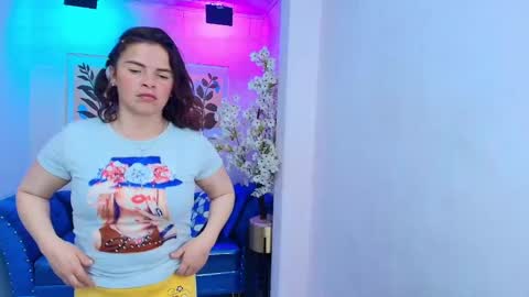 Snapshot of karla_esmeralda chatting on September 9, 3:28 am Karla online show from September 9, 3:28 am