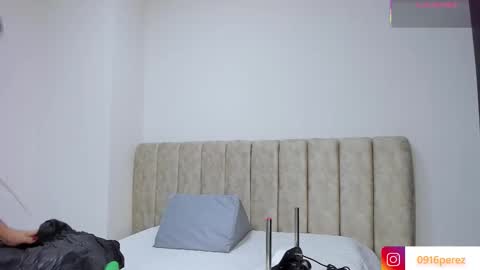 karolina  online show from December 1, 8:18 pm