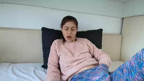 Snapshot of karladreamssex chatting on February 26, 7:12 am Crystyna online show from February 26, 7:12 am