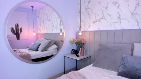 karlla_brown online show from October 29, 1:57 pm