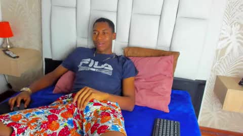 karllhil online show from February 20, 11:31 am