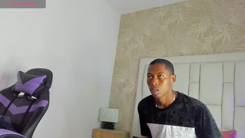 karllhil online show from March 12, 11:53 am