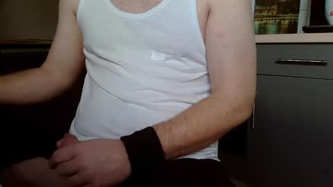 Snapshot of karlodi chatting on February 27, 10:11 am Kev online show from February 27, 10:11 am