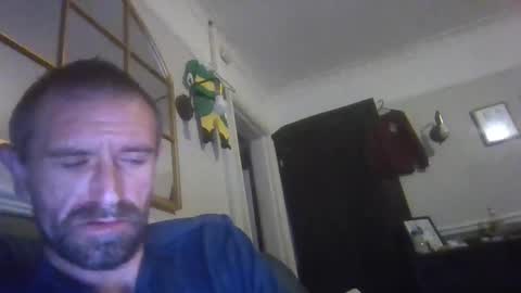 karlh online show from November 16, 4:25 am