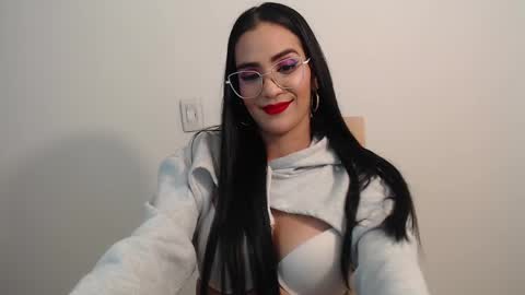 Snapshot of karlota_hank chatting on January 19, 8:18 am Karlis online show from January 19, 8:18 am