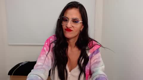 Snapshot of karlota_hank chatting on January 25, 6:45 am Karlis online show from January 25, 6:45 am