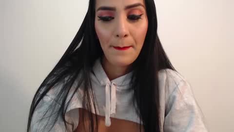Snapshot of karlota_hank chatting on December 23, 2:35 am Karlis online show from December 23, 2:35 am