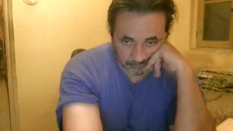 Snapshot of karlpal chatting on December 29, 6:35 am karlpal online show from December 29, 6:35 am