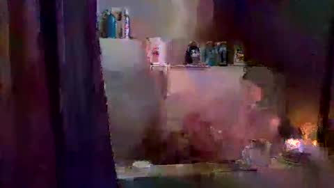 Karma Queen online show from November 18, 5:05 pm