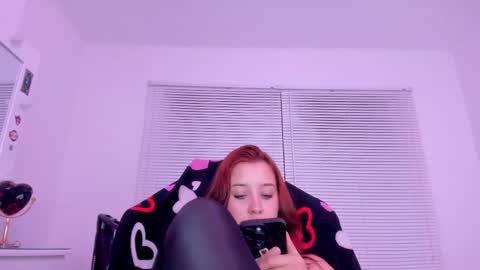 Snapshot of karodu chatting on February 13, 3:18 am Karo online show from February 13, 3:18 am