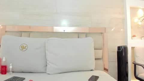  KAROL LEWIS  online show from September 30, 12:04 pm