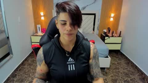 Karol and Luna online show from February 10, 7:39 pm