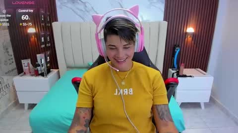 Karol and Luna online show from March 12, 2:30 am