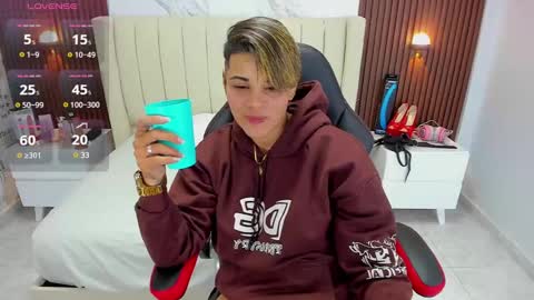 Karol and Luna online show from February 14, 2:39 am