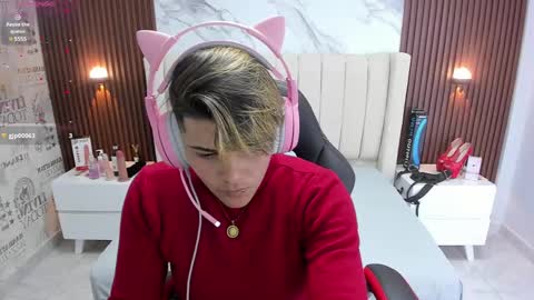 Karol and Luna online show from February 15, 2:37 am